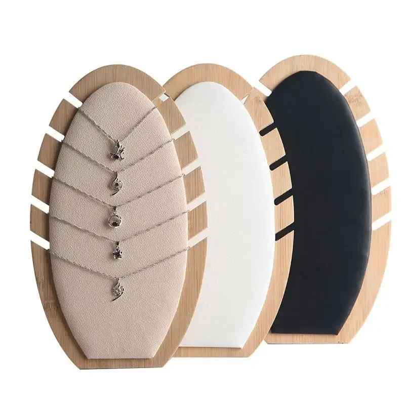 Présentoir à Colliers en Bois Bambou – Support Bijoux Élégant et Durable au Maroc