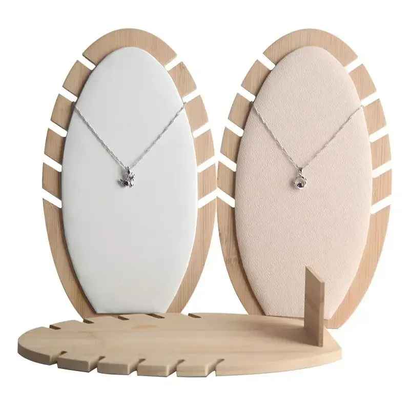 Présentoir à Colliers en Bois Bambou – Support Bijoux Élégant et Durable au Maroc