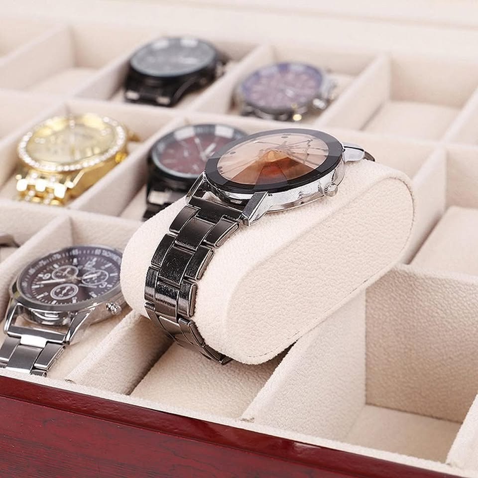 Boîte à Montres en Bois – 24 Emplacements Rangement Sécurisé & Élégance au Maroc