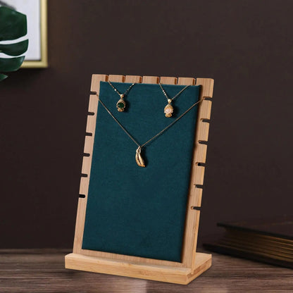 Présentoir à Colliers en Bois  – Support Chic et Naturel pour Bijoux au Maroc
