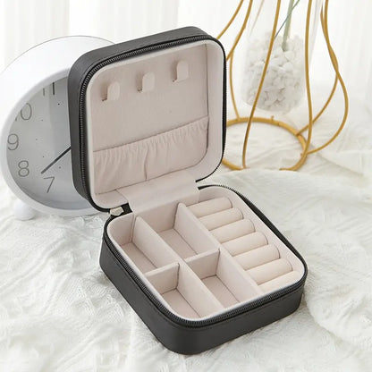 Boîte à Bijoux de Voyage en Cuir – Rangement Élégant et Sécurisé pour Vos Bijoux