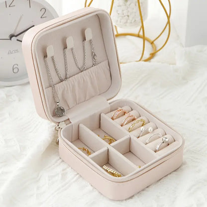 Boîte à Bijoux de Voyage en Cuir – Rangement Élégant et Sécurisé pour Vos Bijoux