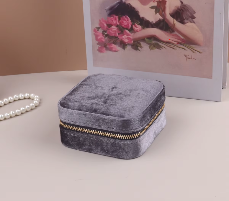 Boîte à Bijoux en Velours pour Femme – Organisateur Élégant et Pratique